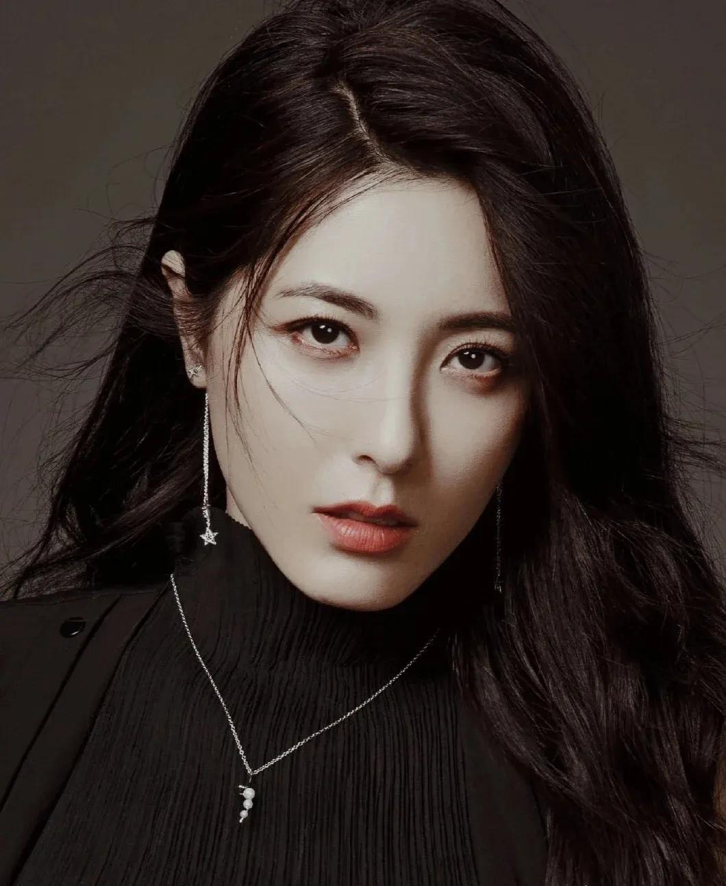 35岁以上未婚女星名单_现代优秀女性单身原因_哪位女明星是单身