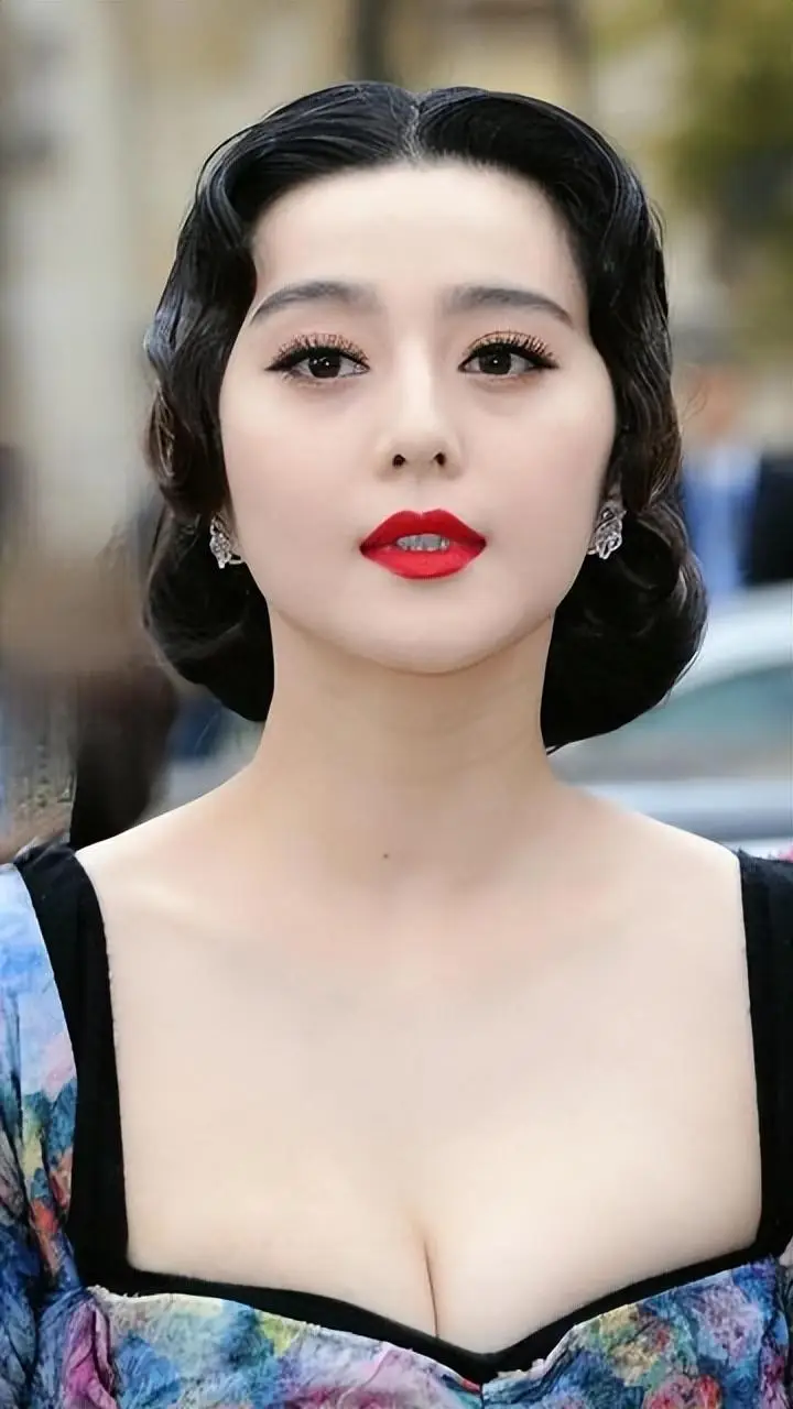 女明星光头造型_挑战颜值的女星_剪光头的女明星